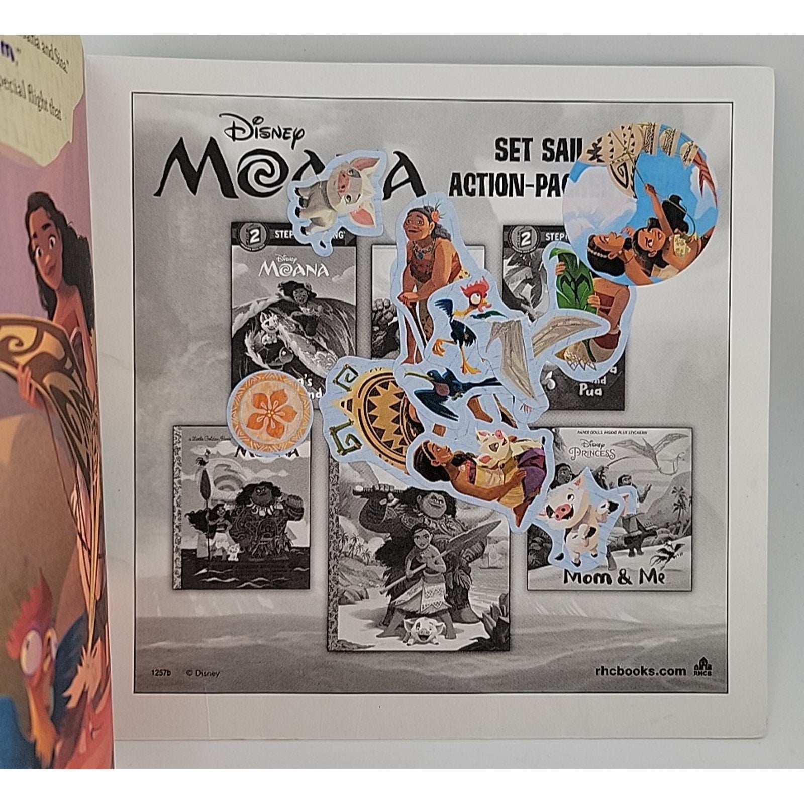 Mom and Me (Disney Moana) by Kalikolehua Hurley (2024, Picture Book)