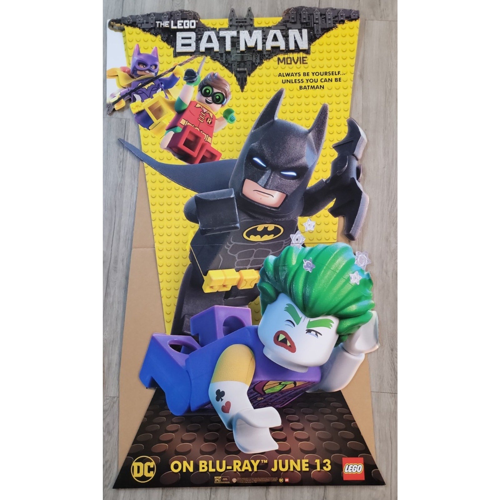 2017 The Lego Batman POP Kit. Standup Cutout & Promo Materials RARE HTF