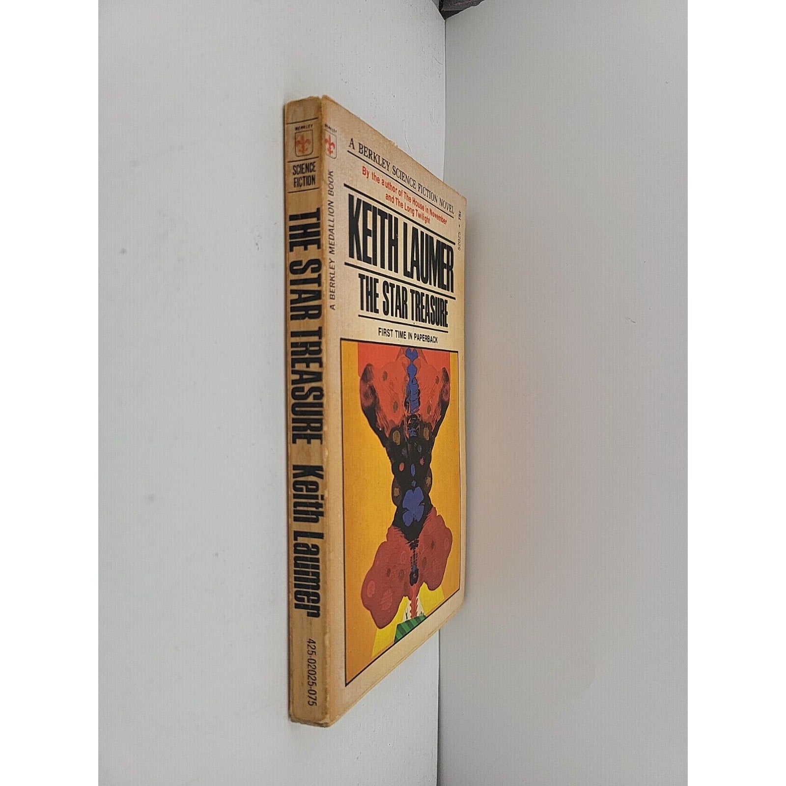The Star Treasure by Keith Laumer / 1971 Berkley Science Fiction Paperback