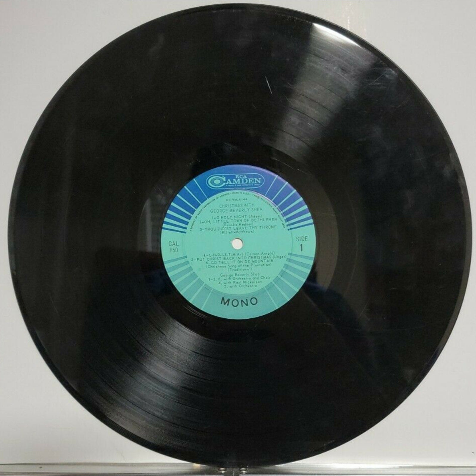 Christmas With George Beverly Shea (Vinyl)