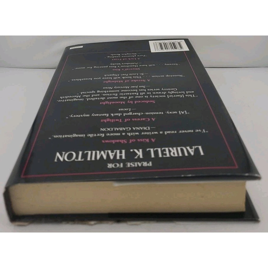 Swallowing Darkness by Laurell K. Hamilton (2008, Hardcover)