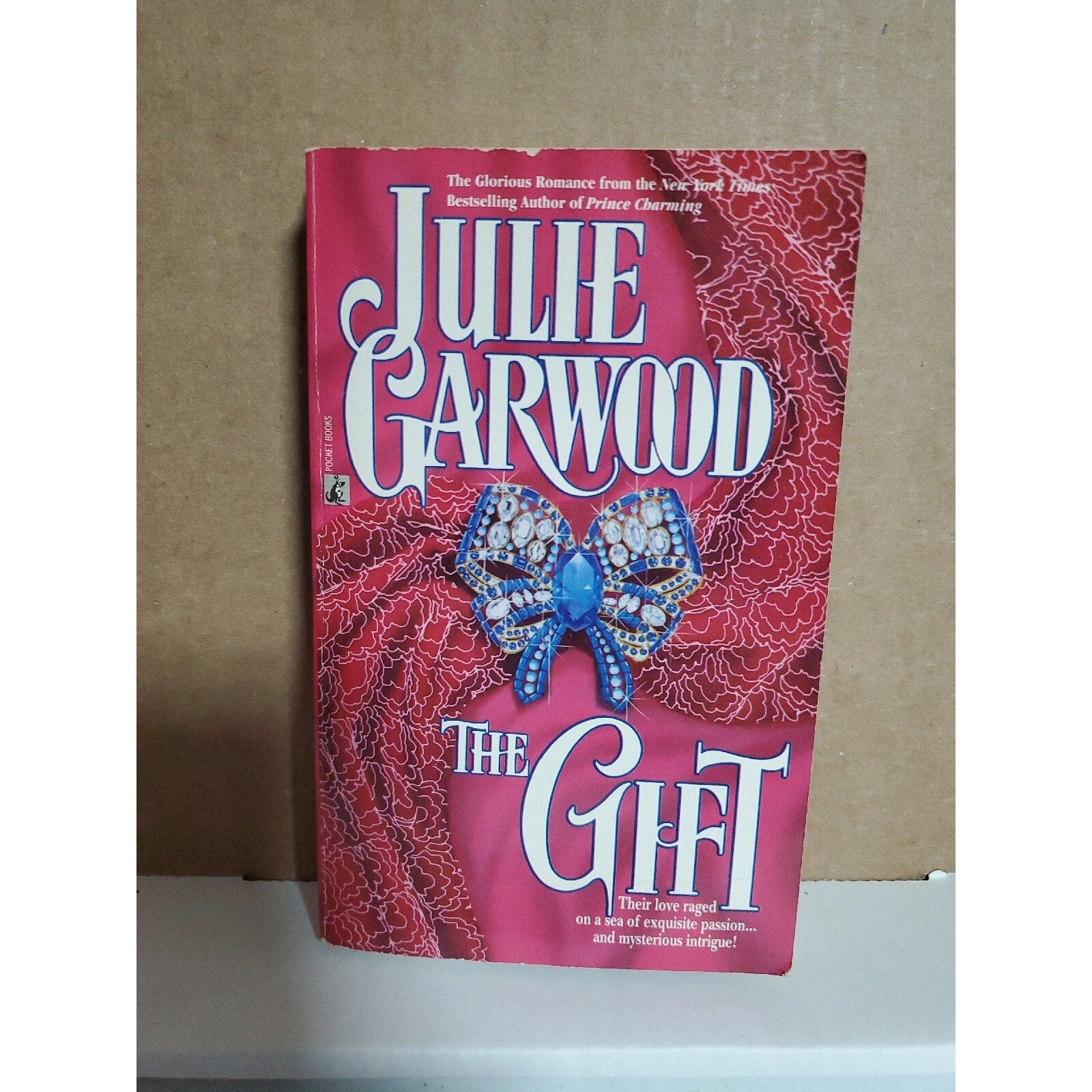 The Gift by Julie Garwood (1991, Mass Market)