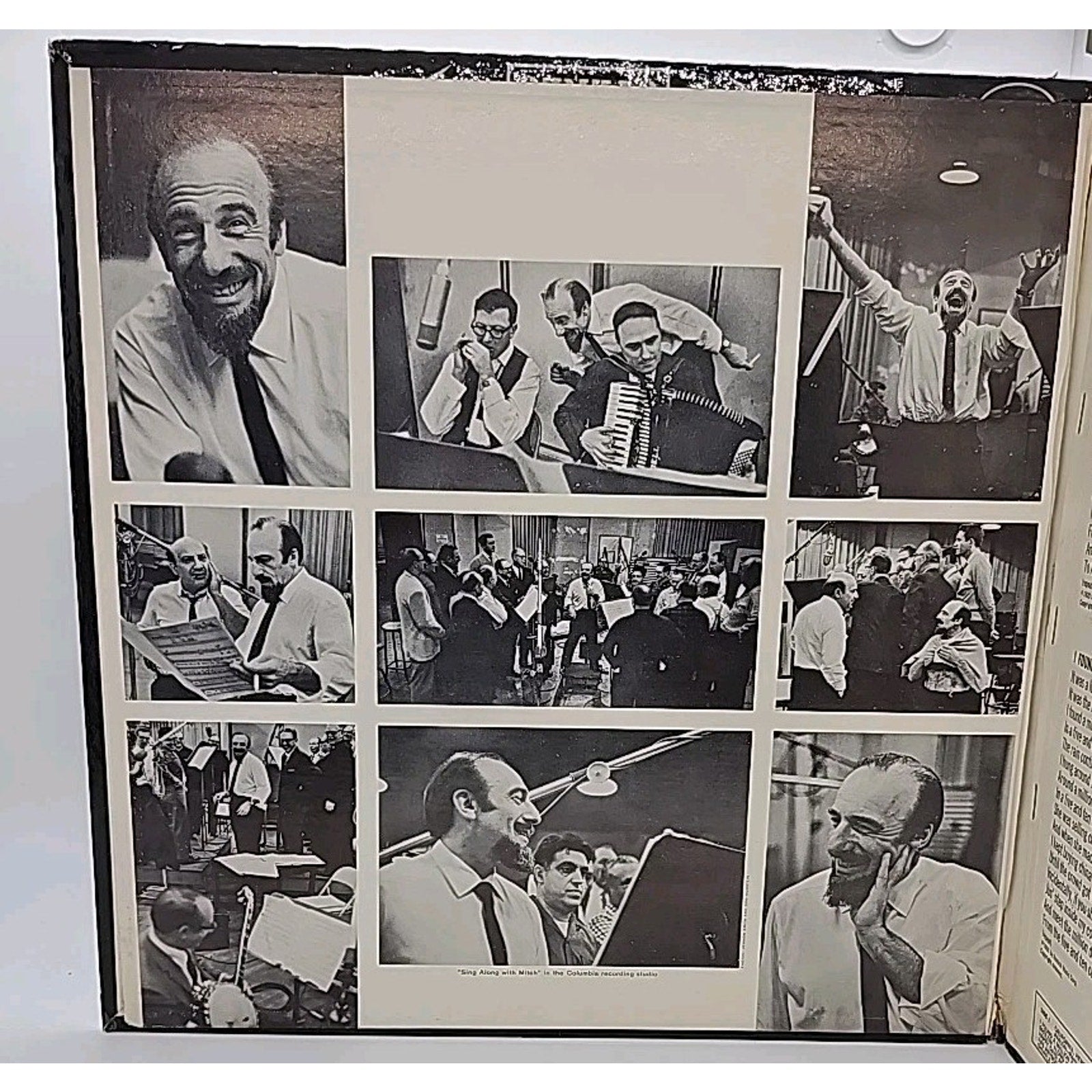TV Sing Along with Mitch - Mitch Miller and the Gang (with Song Lyrics Enclosed)