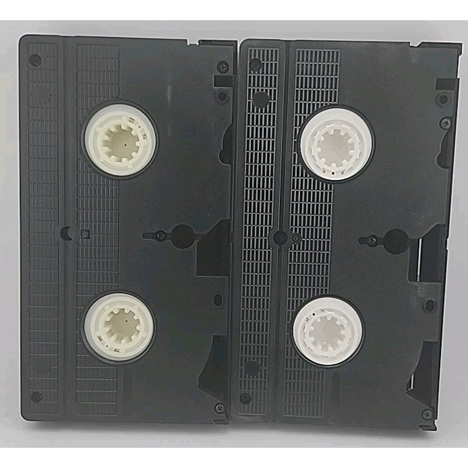 In Harm's Way VHS Video John Wayne Kirk Douglas