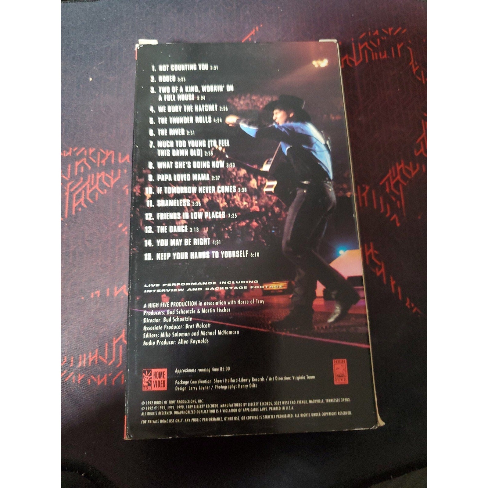 This Is Garth Brooks by Garth Brooks (VHS, Jun-1992, Liberty Home Video)