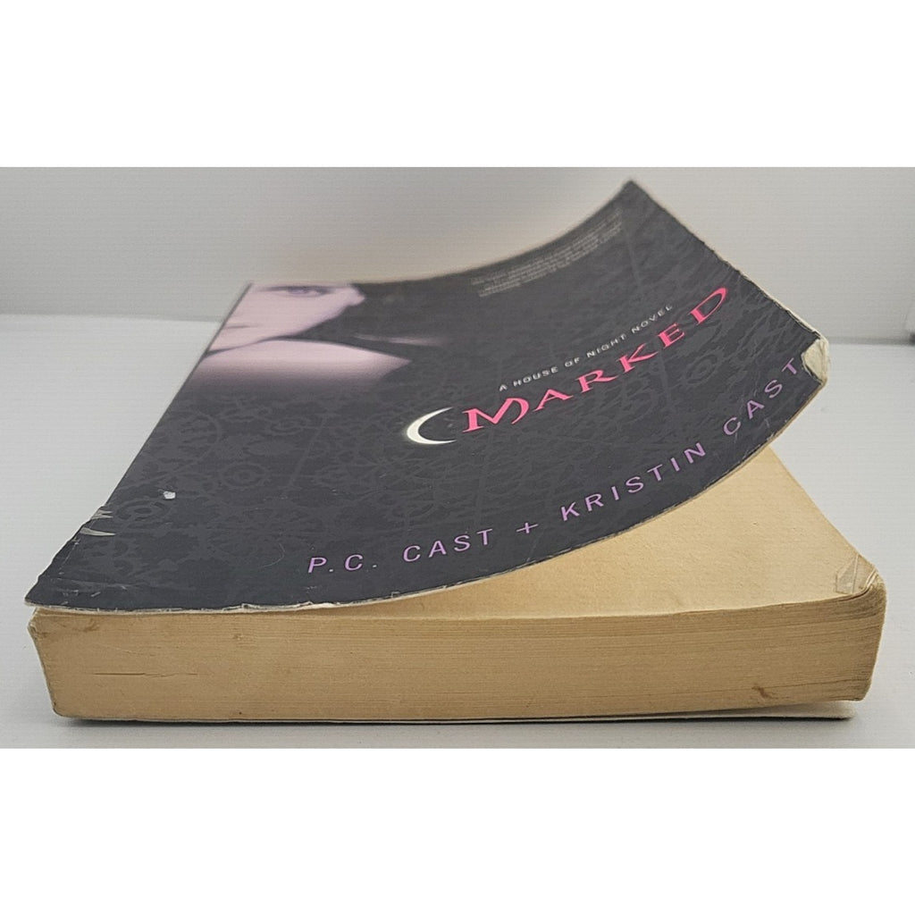 Marked : A House of Night Novel by Kristin Cast and P. C. Cast (2007, Trade...