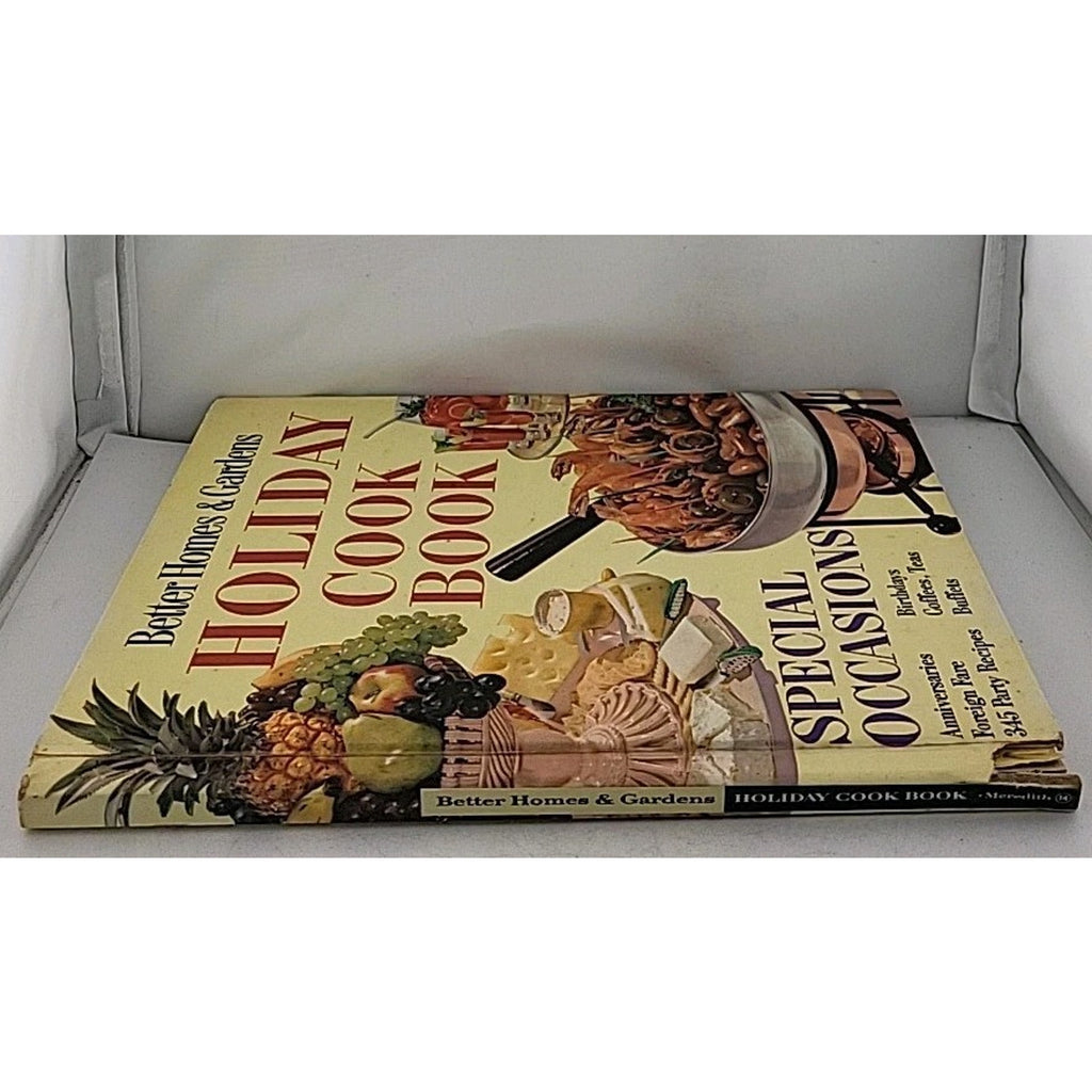 Better Homes and Gardens Holiday Cook Book - 1968 Seventh Printing
