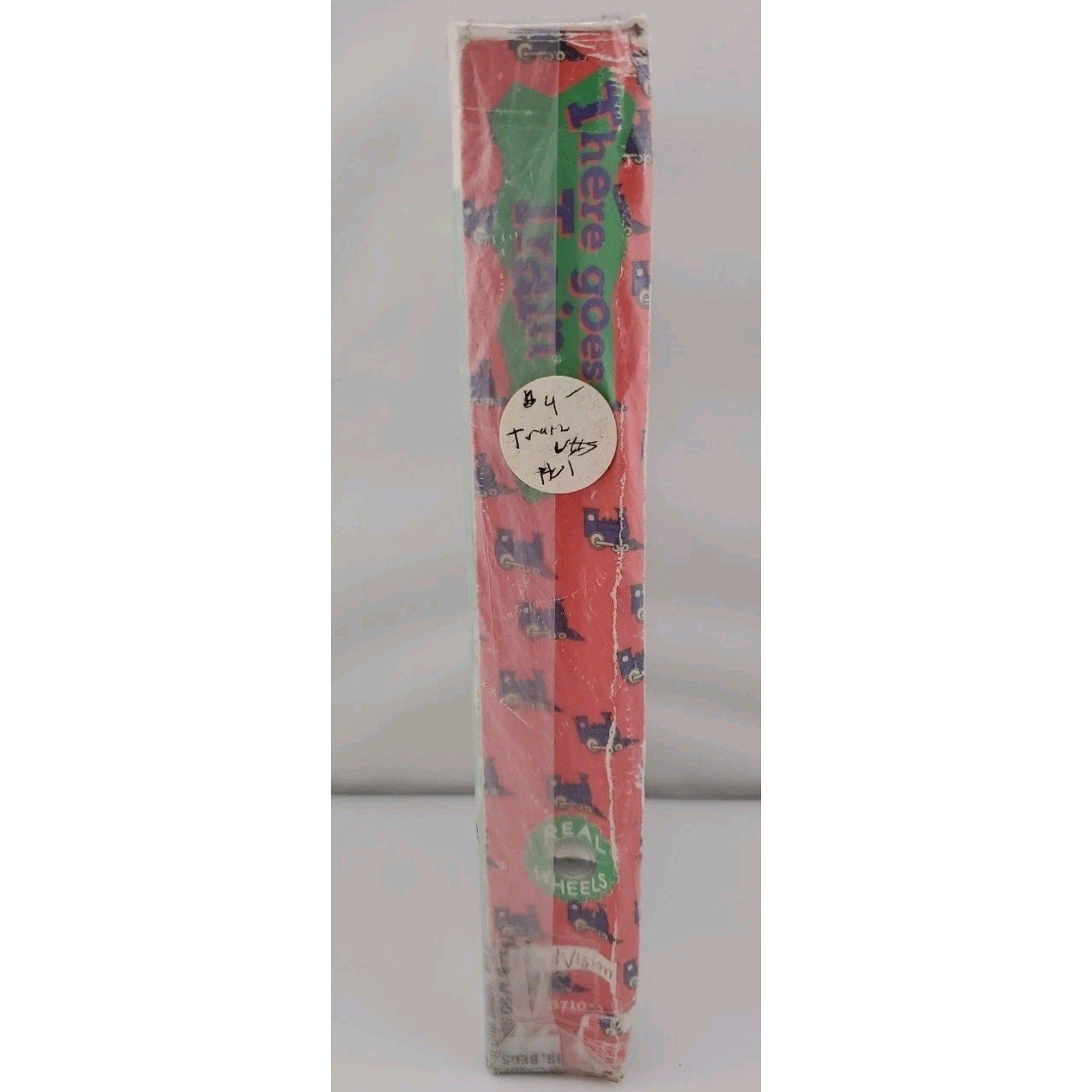 There Goes a Train (VHS)