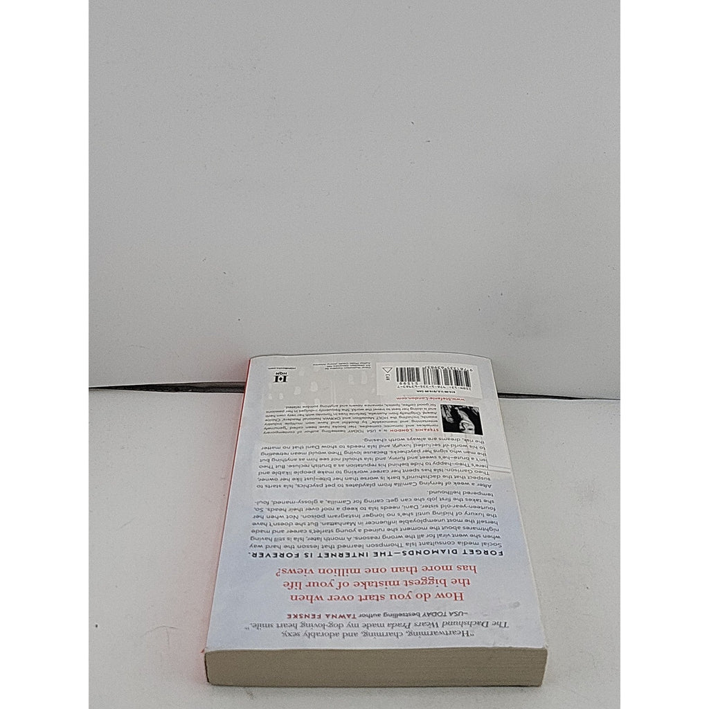 Dachshund Wears Prada : A Rom Com by Stefanie London (2022, Trade Paperback)