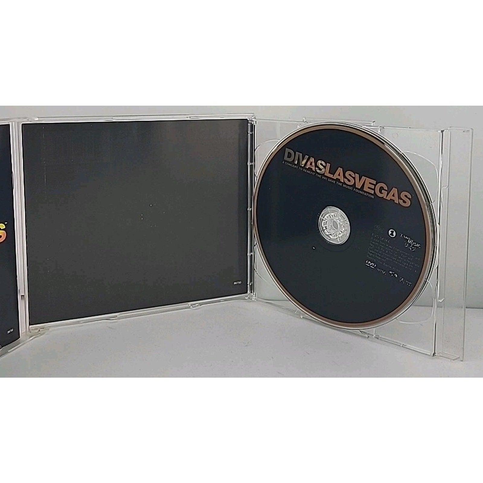 Divas Las Vegas [Bonus DVD] by Various Artists (CD, Oct-2002, Sony Music...