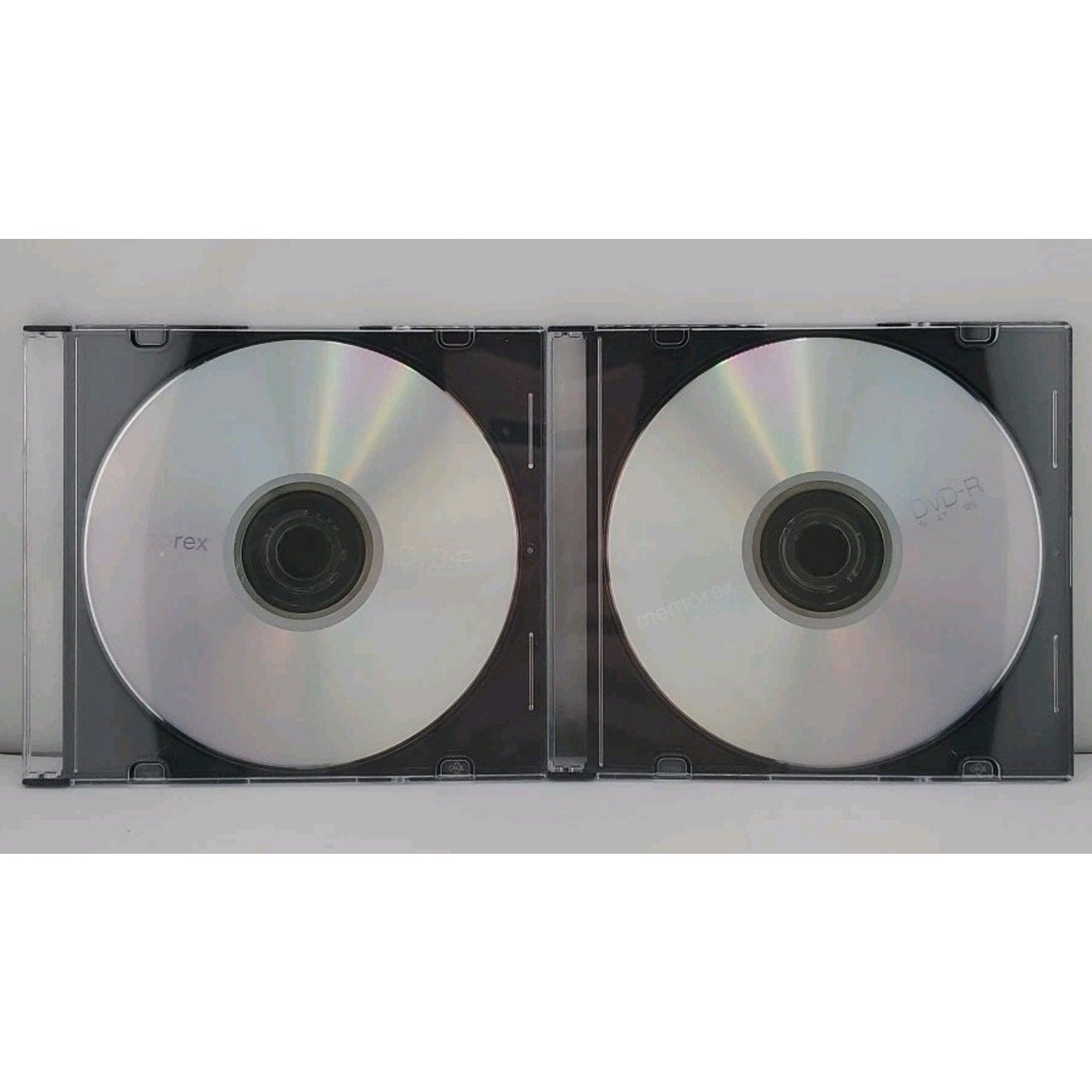 Memorex DVD+R 10 Pack - 16X, 4.7GB, 120 mins Individual Jewel Cases Open Box