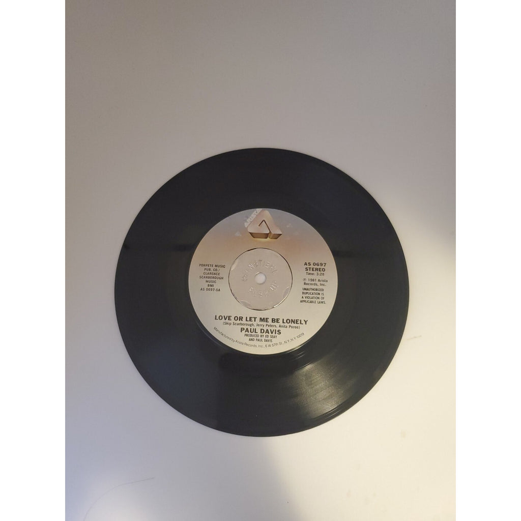 Paul Davis Love Or Let Me Be Lonely (Record)