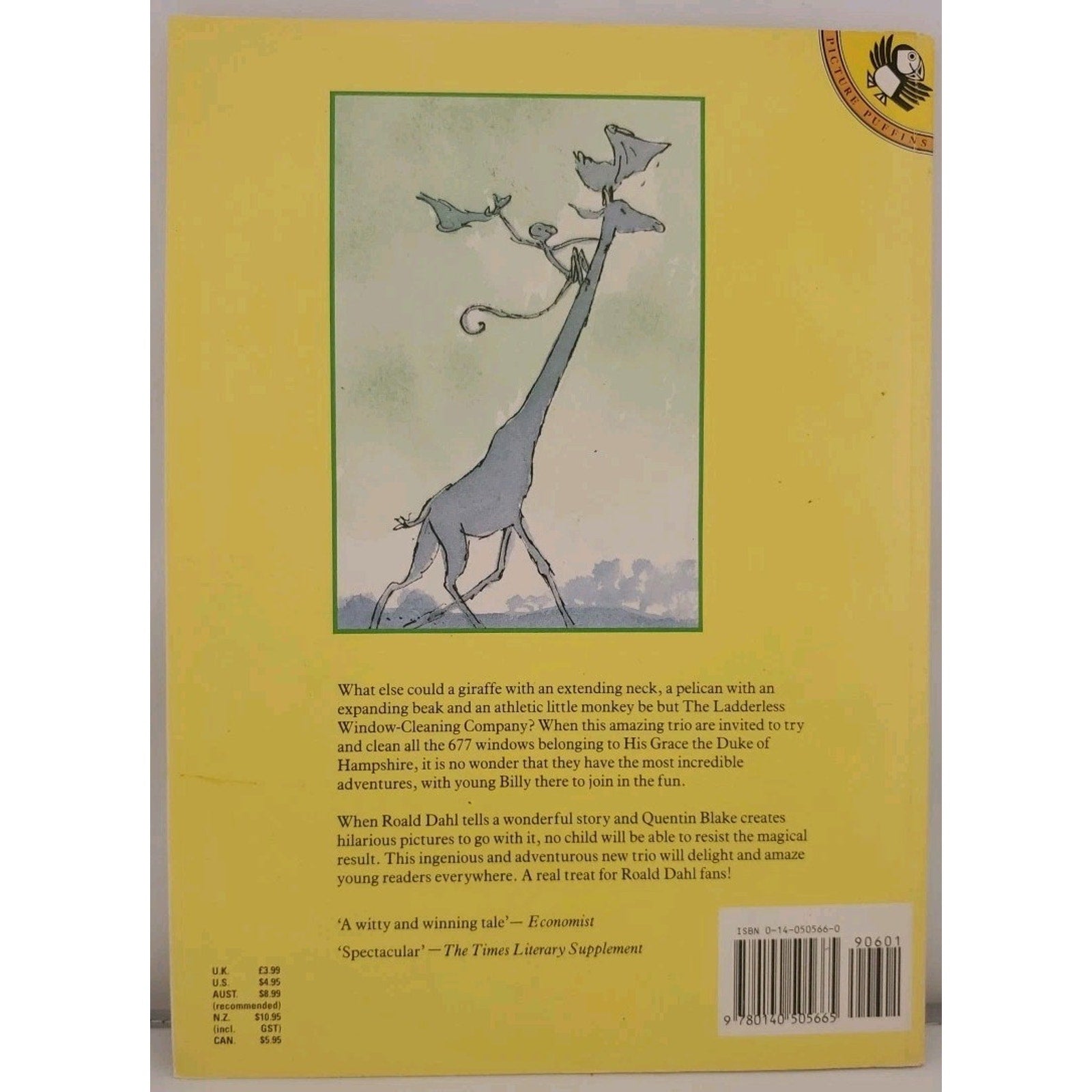 The Giraffe and the Pelly and Me - Paperback By Roald Dahl