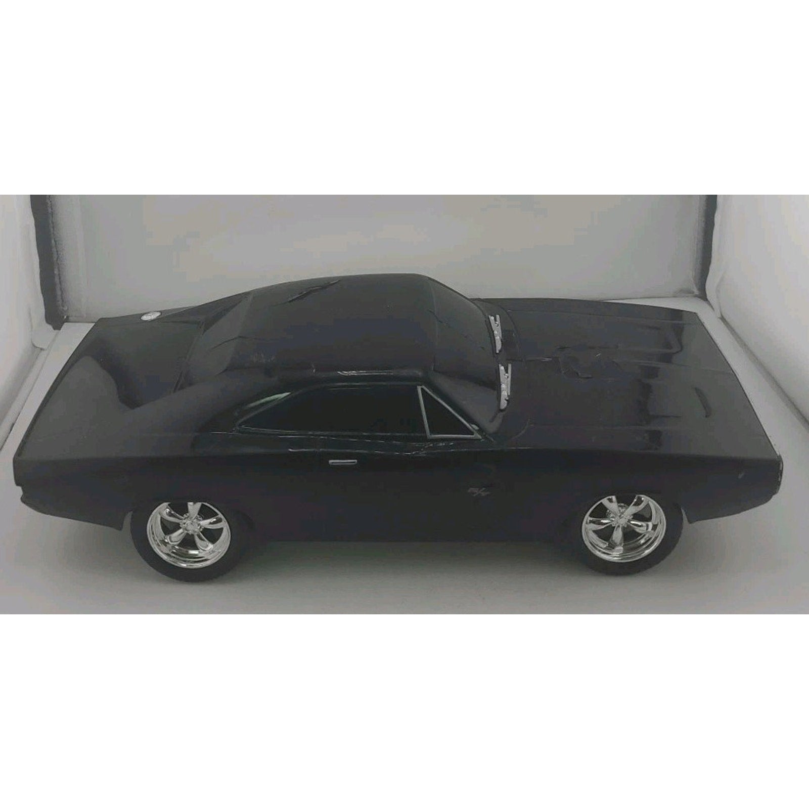 Jada Toys Black Car 1:24