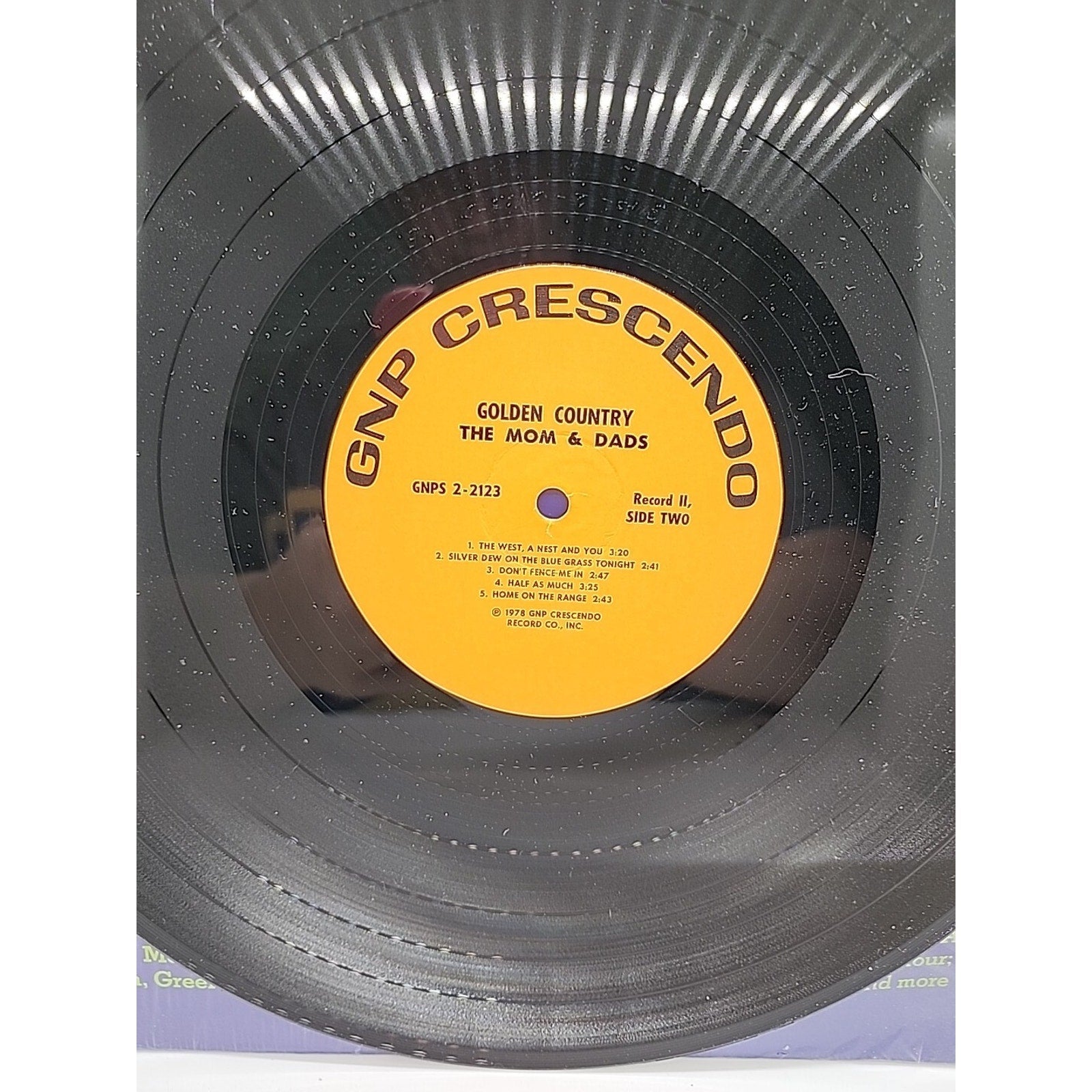 The Mom And Dads - Golden Country - 22 Favorite Country Songs (Record)