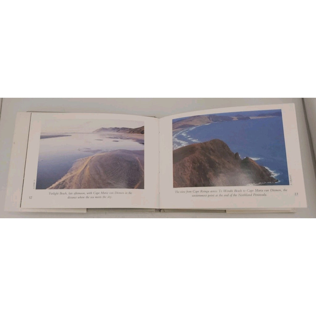 Magnificent New Zealand - By Bennetts (Hardcover)