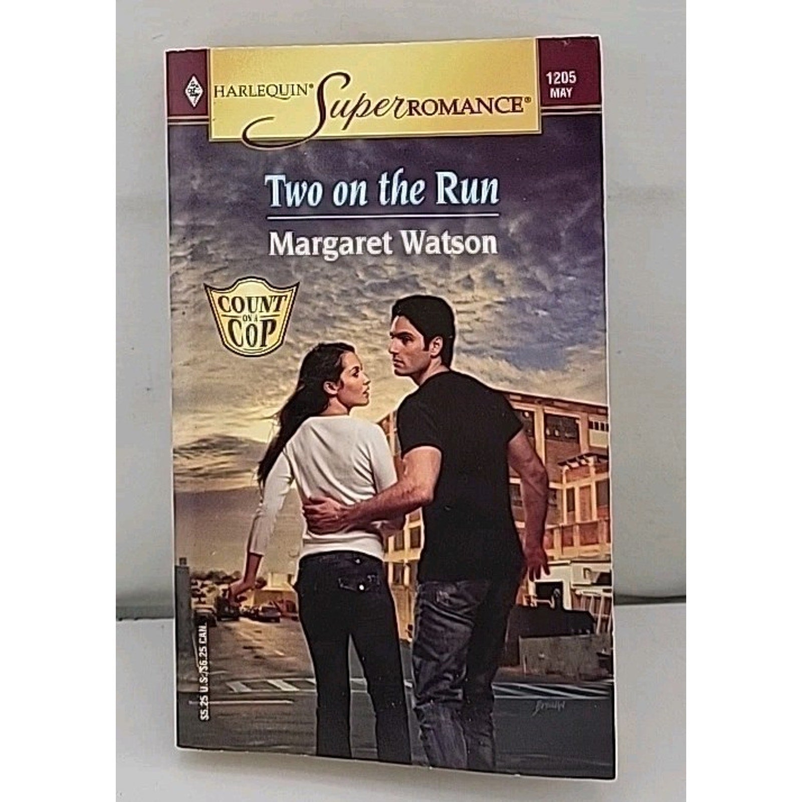 Two on the Run by Margaret Watson (2004, Mass Market)