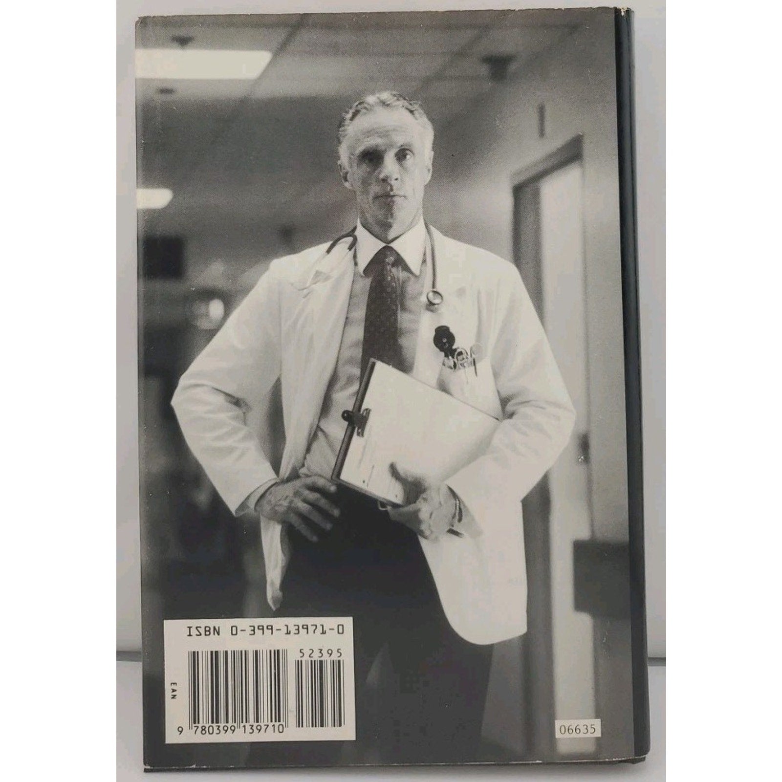 Acceptable Risk by Robin Cook (1995, Hardcover)