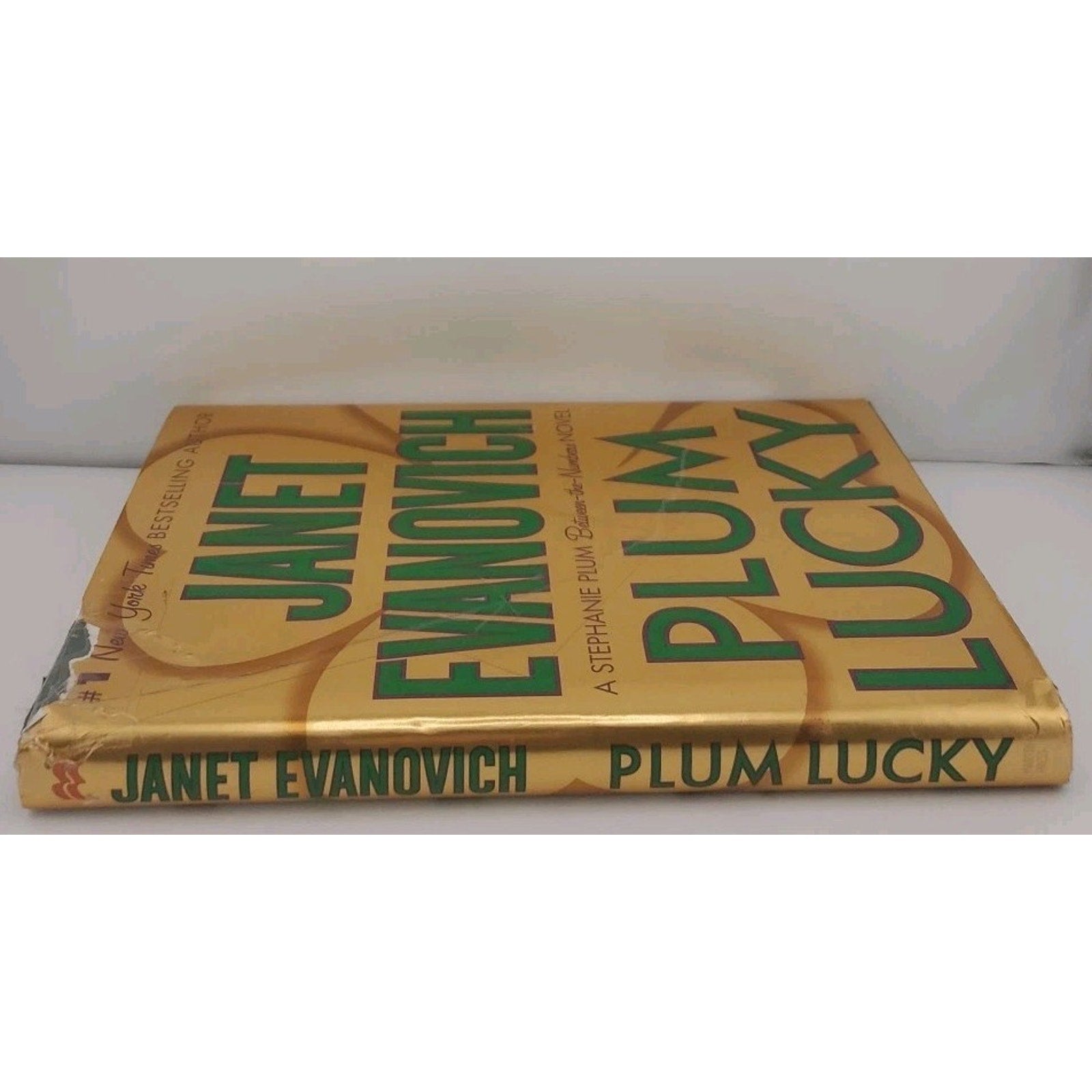 Plum Lucky by Janet Evanovich (2008, Hardcover)