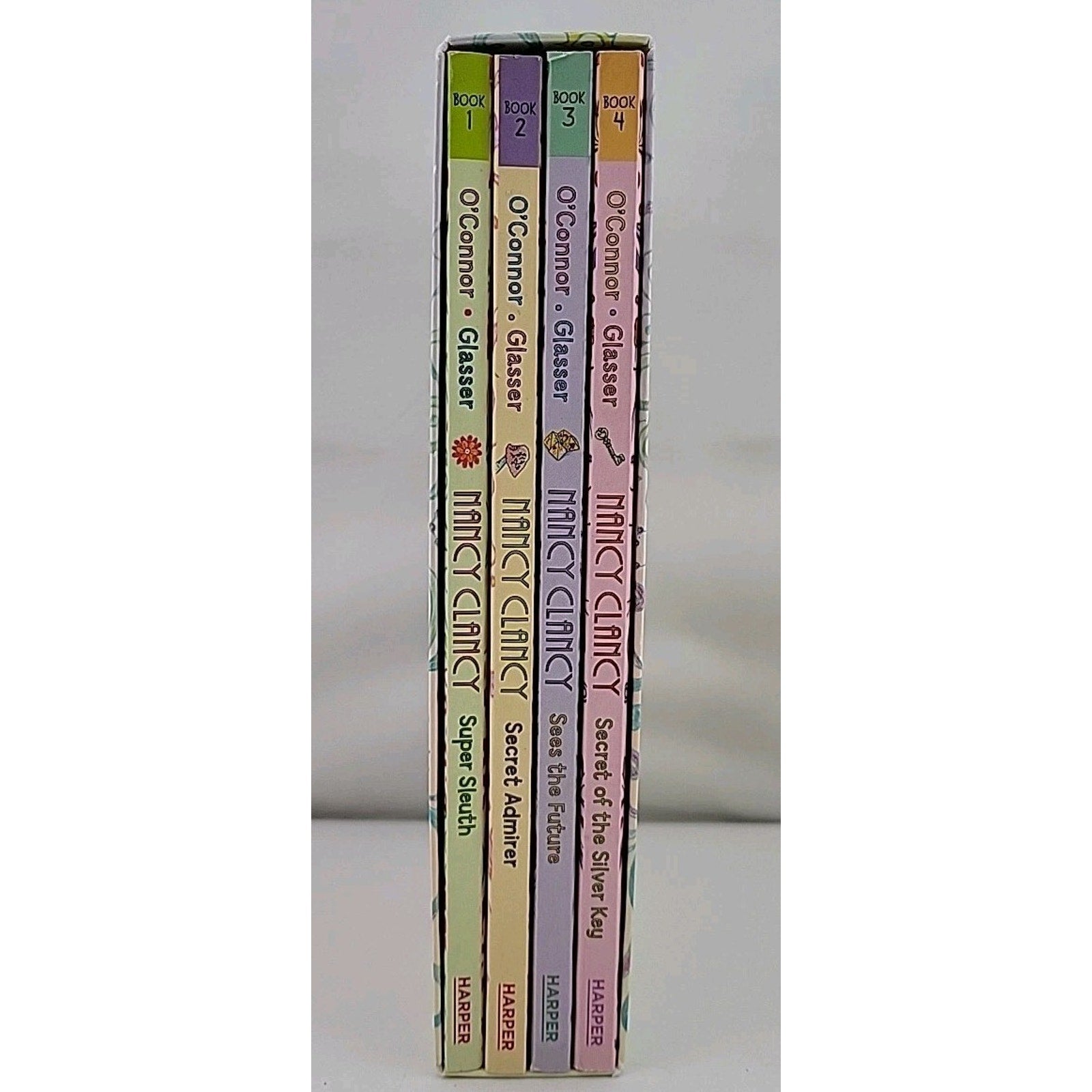 Fancy Nancy: Nancy Clancy's Ultimate Chapter Book Quartet : Books 1 Through 4 by