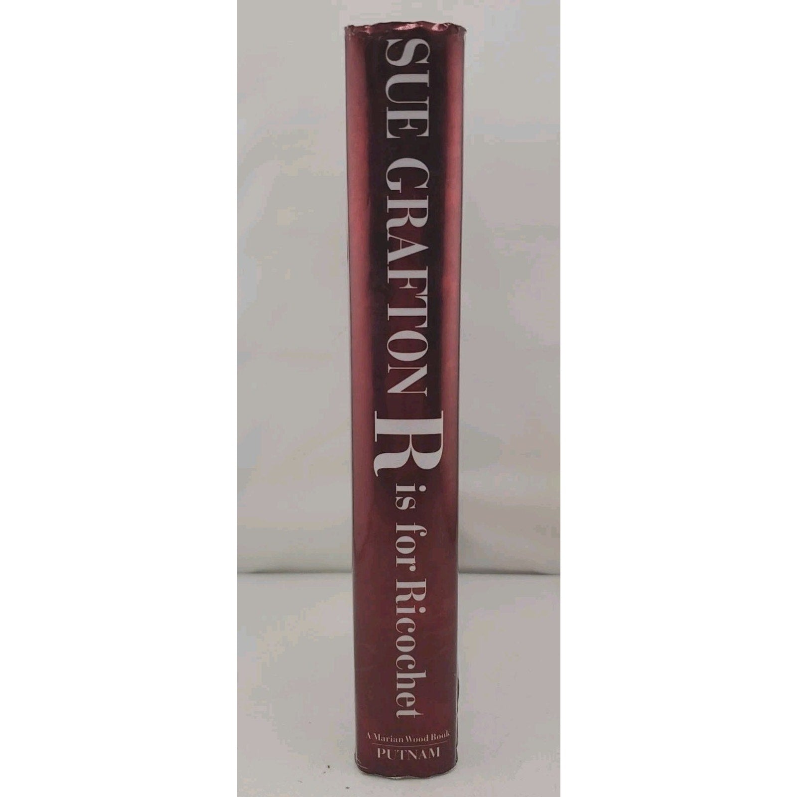 R is for Ricochet by Sue Grafton (2004, Hardcover)