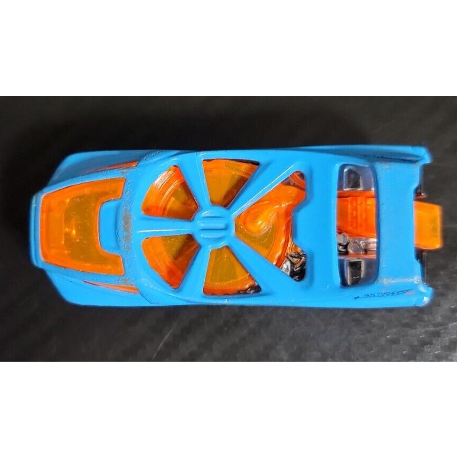 Mattel Hot Wheels Futuristic Blue Orange #55 J3276