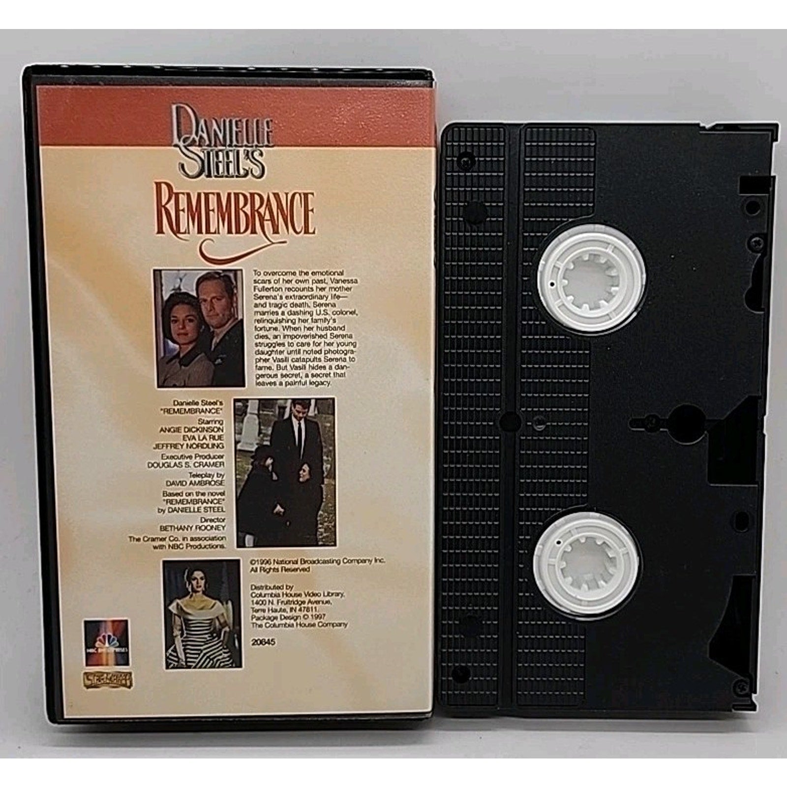 Danielle Steel's Remembrance (VHS)