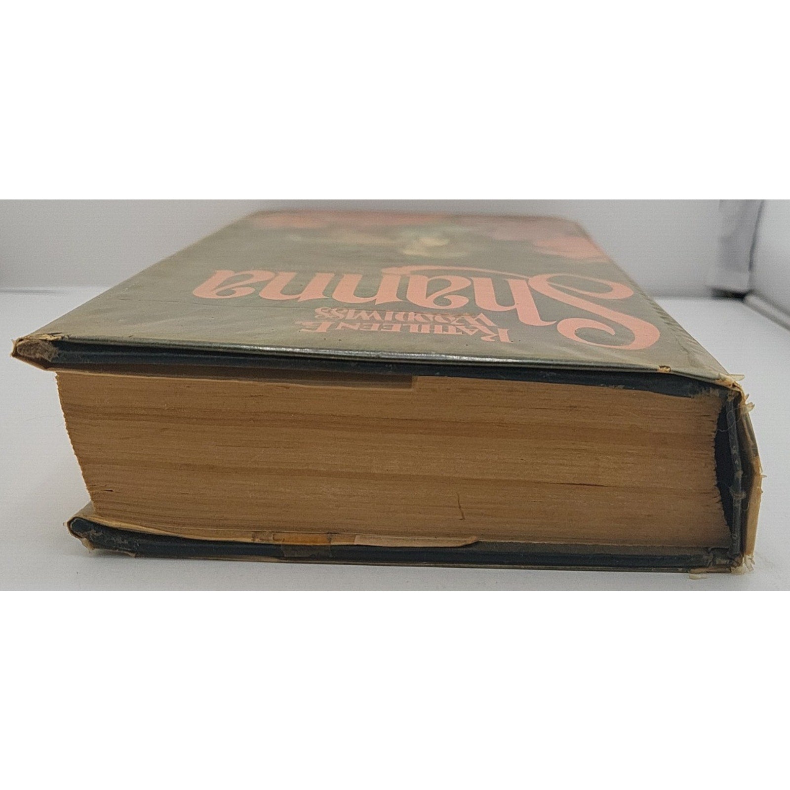 Shanna Kathleen E. Woodiwiss Book Club Edition Hardback Edition 1977